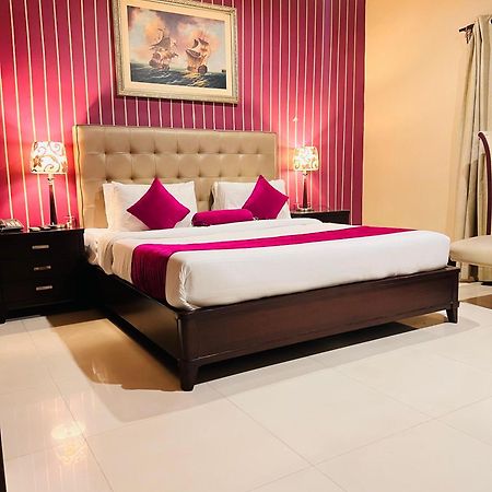 Grand Regent Hotel And Suites Faisalabad Exterior foto