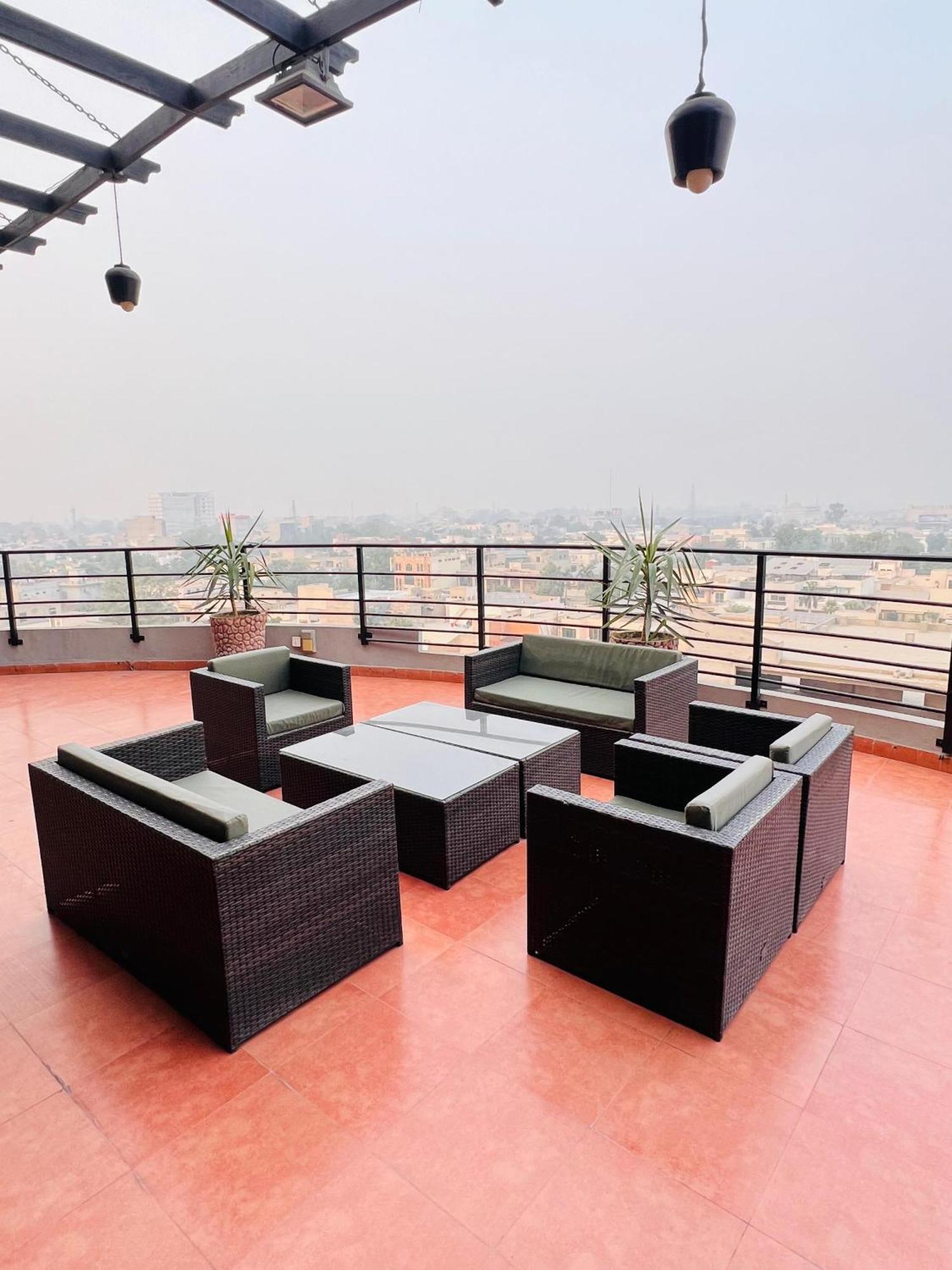 Grand Regent Hotel And Suites Faisalabad Exterior foto